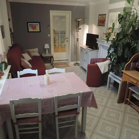 Florivan Comfortable Semesterbostad *